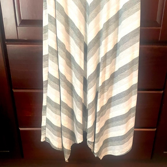 Mossimo Gray White Chevron Asymmetrical Dress - Picture 3 of 5